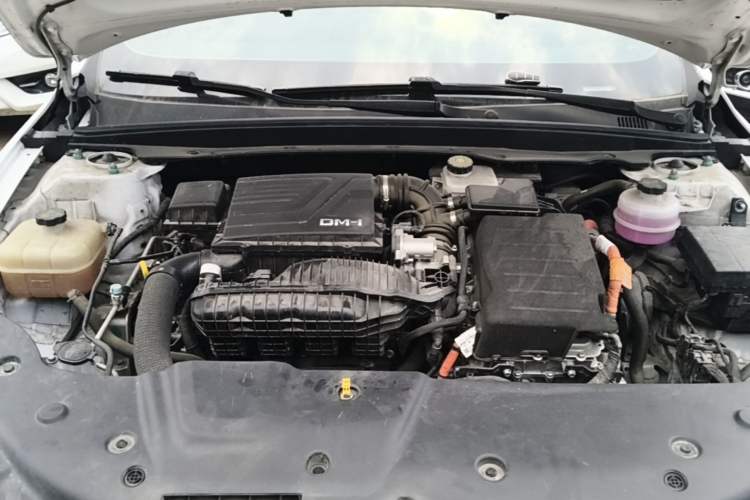 Used BYD Qin PLUS 2024 HONOR Edition DM-i 55KM Leading Model Engine Bay
