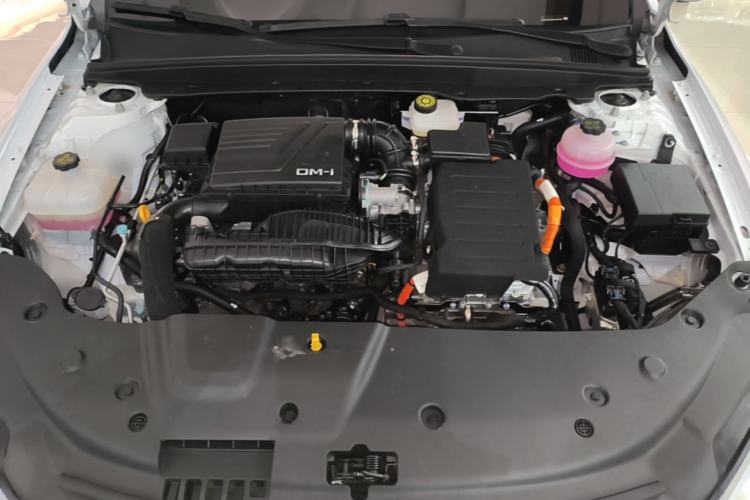 Used BYD Qin PLUS 2024 HONOR Edition DM-i 55KM Leading Model Engine Bay