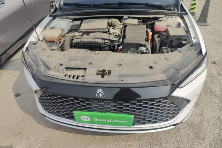 Used BYD Qin PLUS 2024 HONOR Edition DM-i 55KM Leading Model Engine Bay
