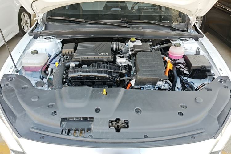 Used BYD Qin PLUS 2024 HONOR Edition DM-i 55KM Leading Model Engine Bay