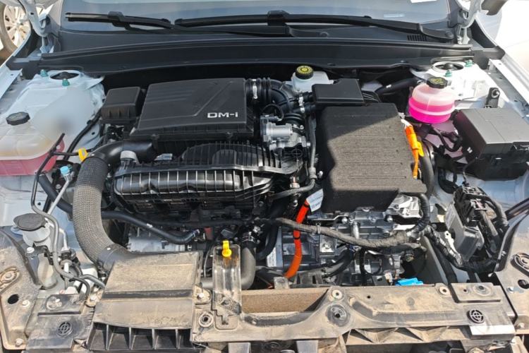 Used BYD Qin PLUS 2024 HONOR Edition DM-i 55KM Leading Model Engine Bay