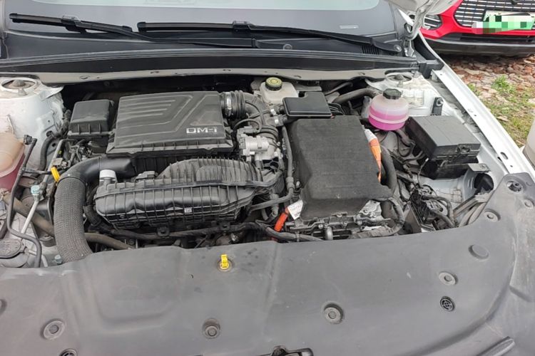 Used BYD Qin PLUS 2024 HONOR Edition DM-i 55KM Leading Model Engine Bay Left