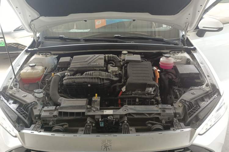 Used BYD Qin PLUS 2024 HONOR Edition DM-i 55KM Leading Model Engine Bay