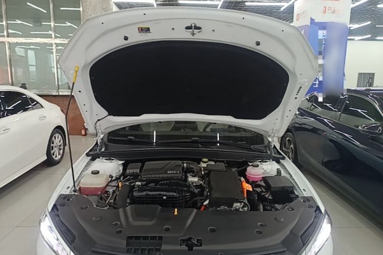Used BYD Qin PLUS 2024 HONOR Edition DM-i 55KM Beyond Model Engine Bay
