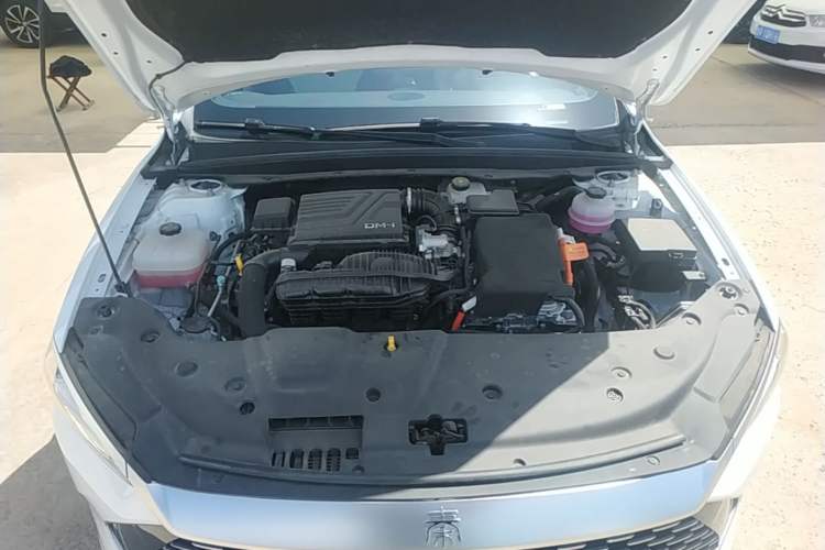 Used BYD Qin PLUS 2024 HONOR Edition DM-i 55KM Leading Model Engine Bay