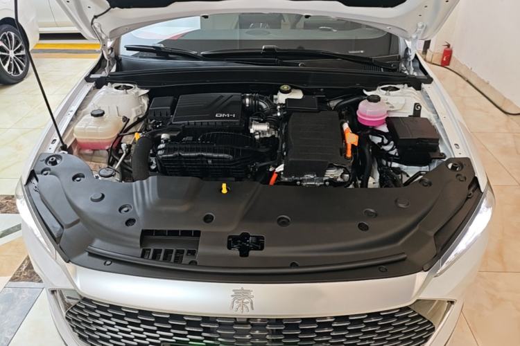 Used BYD Qin PLUS 2024 HONOR Edition DM-i 55KM Leading Model Engine Bay