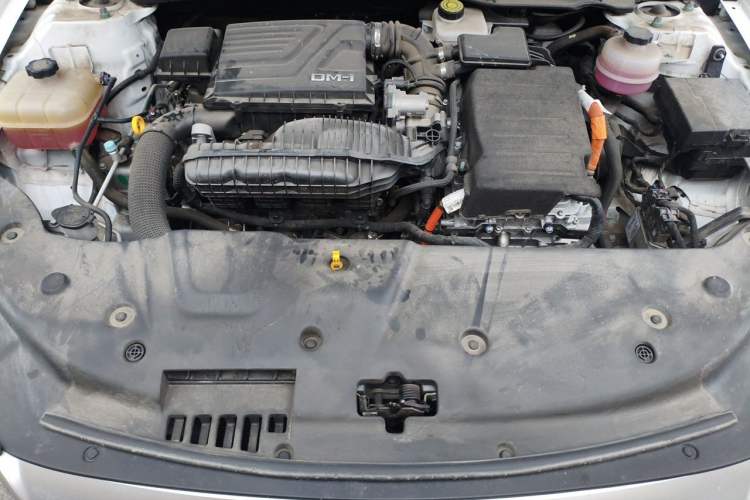 Used BYD Qin PLUS 2024 HONOR Edition DM-i 55KM Leading Model Engine Bay