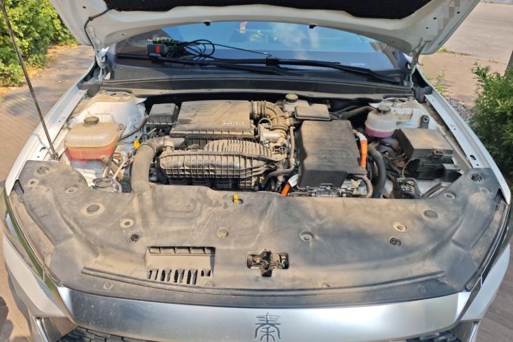 Used BYD Qin PLUS 2024 HONOR Edition DM-i 55KM Leading Model Engine Bay