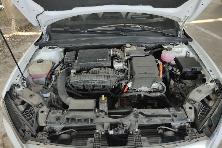 Used BYD Qin PLUS 2024 HONOR Edition DM-i 55KM Leading Model Engine Bay