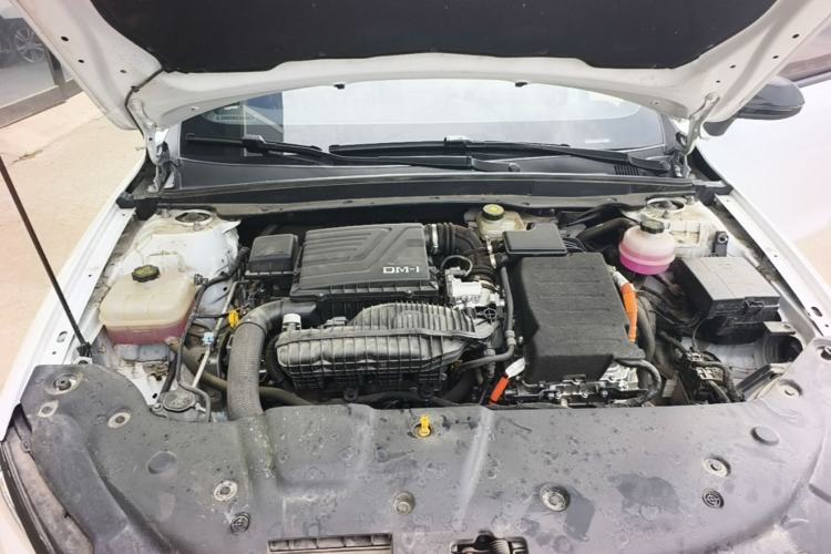 Used BYD Qin PLUS 2024 HONOR Edition DM-i 55KM Leading Model Engine Bay