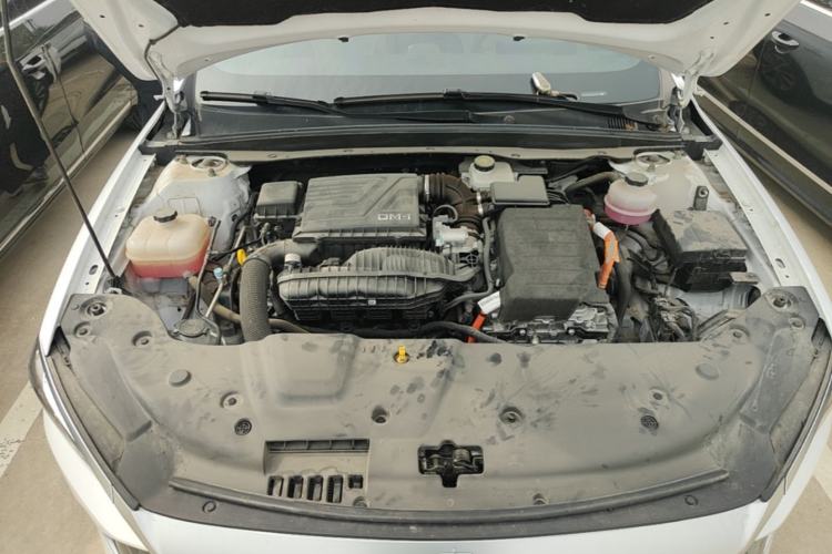 Used BYD Qin PLUS 2024 HONOR Edition DM-i 55KM Leading Model Engine Bay