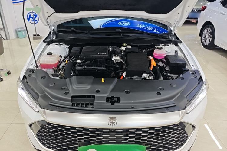 Used BYD Qin PLUS 2024 HONOR Edition DM-i 120KM Beyond Model Engine Bay