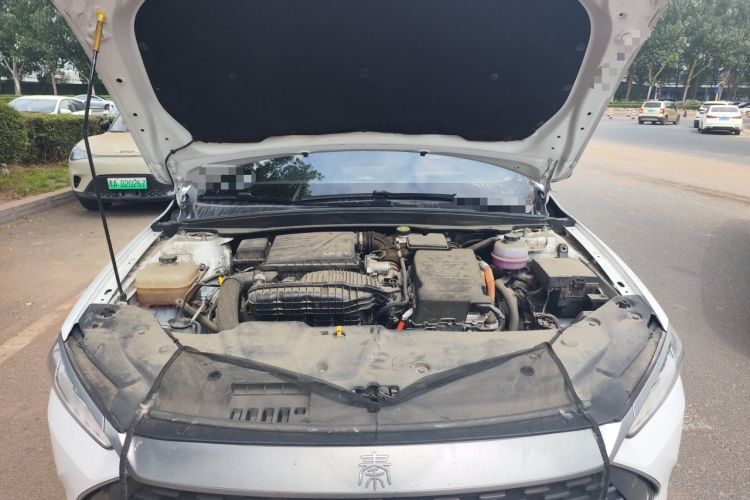 Used BYD Qin PLUS 2024 HONOR Edition DM-i 55KM Leading Model Engine Bay