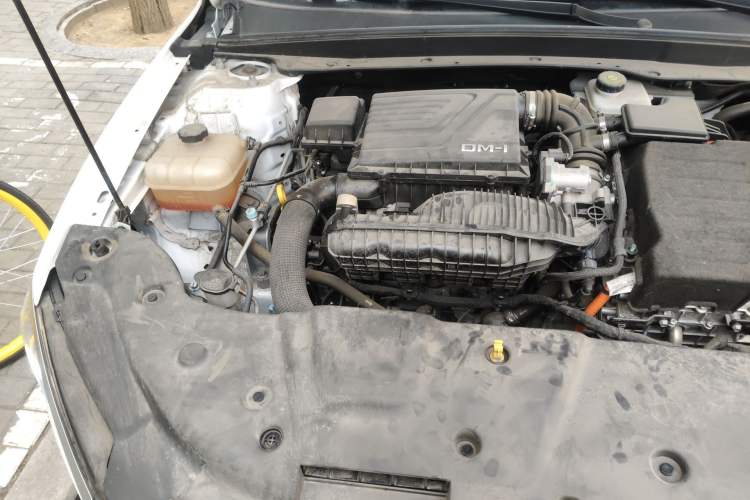 Used BYD Qin PLUS 2024 HONOR Edition DM-i 55KM Leading Model Engine Bay Right