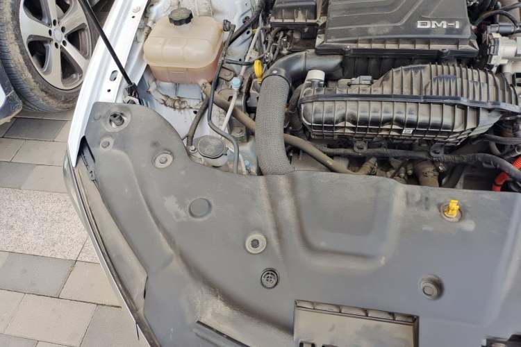 Used BYD Qin PLUS 2024 HONOR Edition DM-i 55KM Leading Model Engine Bay Right