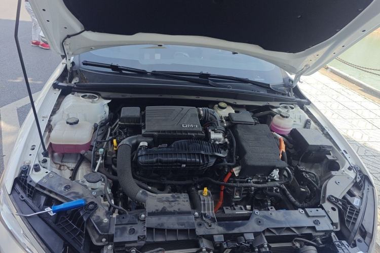 Used BYD Qin PLUS 2024 HONOR Edition DM-i 55KM Leading Model Engine Bay