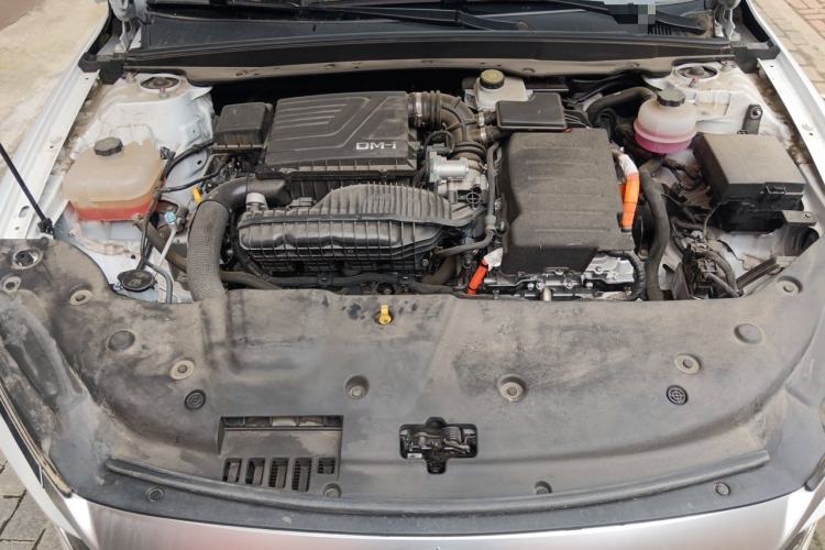 Used BYD Qin PLUS 2024 HONOR Edition DM-i 55KM Leading Model Engine Bay