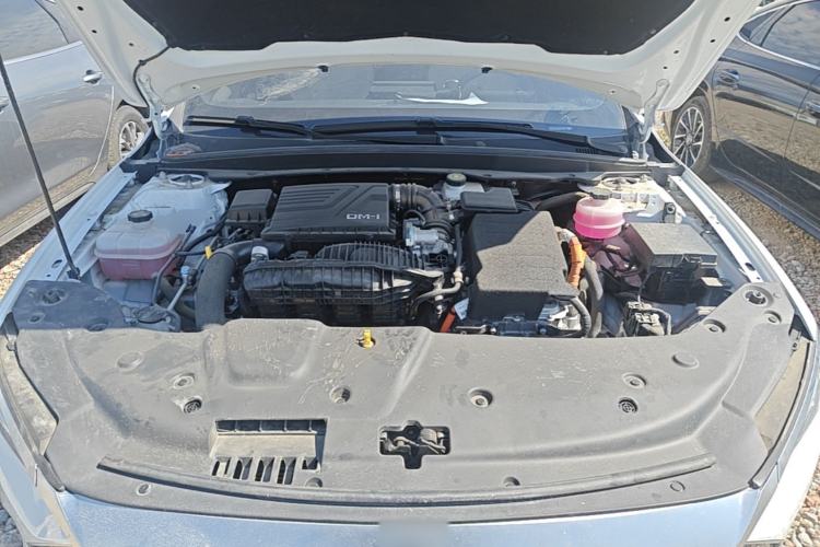 Used BYD Qin PLUS 2024 HONOR Edition DM-i 55KM Leading Model Engine Bay