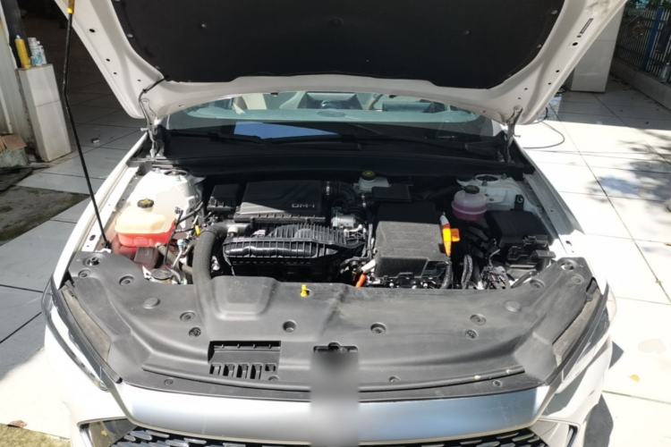 Used BYD Qin PLUS 2024 HONOR Edition DM-i 55KM Leading Model Engine Bay