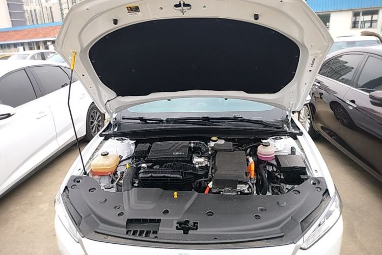 Used BYD Qin PLUS 2024 HONOR Edition DM-i 55KM Leading Model Engine Bay
