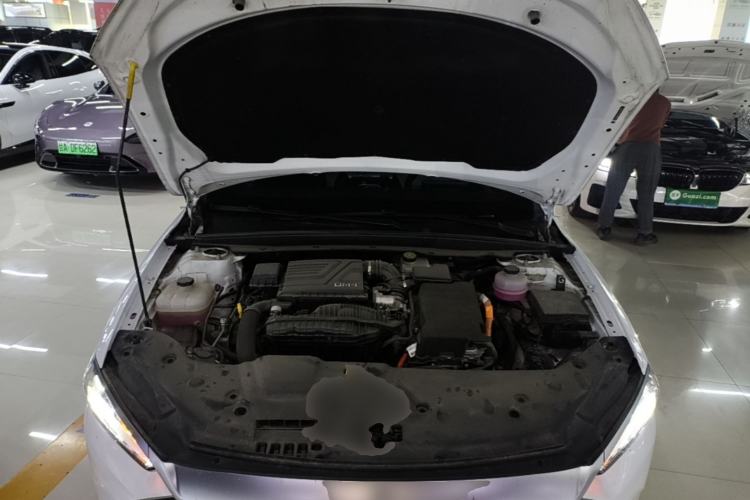 Used BYD Qin PLUS 2024 HONOR Edition DM-i 120KM Leading Model Engine Bay