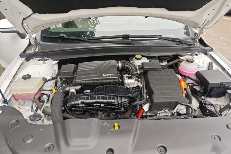 Used BYD Qin PLUS 2024 HONOR Edition DM-i 55KM Leading Model Engine Bay