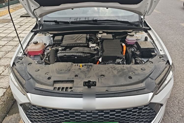 Used BYD Qin PLUS 2024 HONOR Edition DM-i 55KM Leading Model Engine Bay