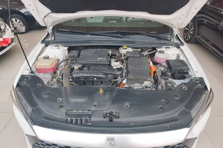 Used BYD Qin PLUS 2024 HONOR Edition DM-i 55KM Leading Model Engine Bay