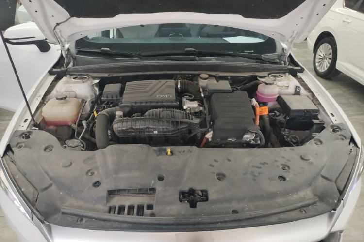 Used BYD Qin PLUS 2024 HONOR Edition DM-i 55KM Leading Model Engine Bay