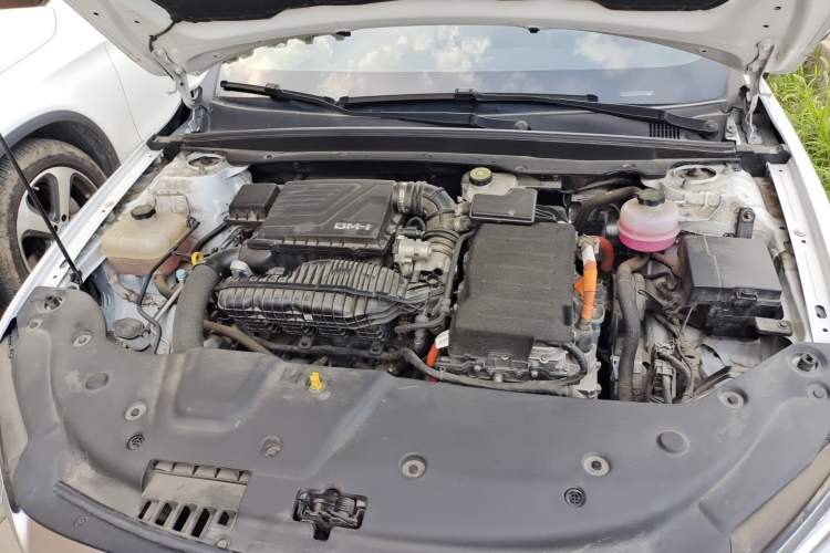 Used BYD Qin PLUS 2024 HONOR Edition DM-i 55KM Leading Model Engine Bay