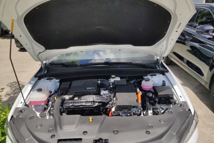 Used BYD Qin PLUS 2024 HONOR Edition DM-i 55KM Leading Model Engine Bay