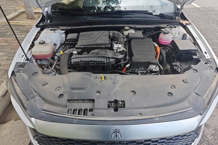 Used BYD Qin PLUS 2024 HONOR Edition DM-i 55KM Leading Model Engine Bay