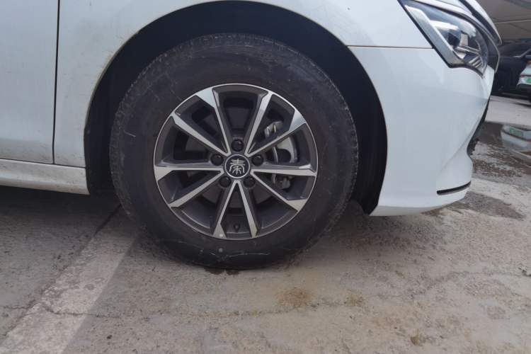 Used BYD Qin PLUS 2024 HONOR Edition DM-i 55KM Leading Model Exterior 1
