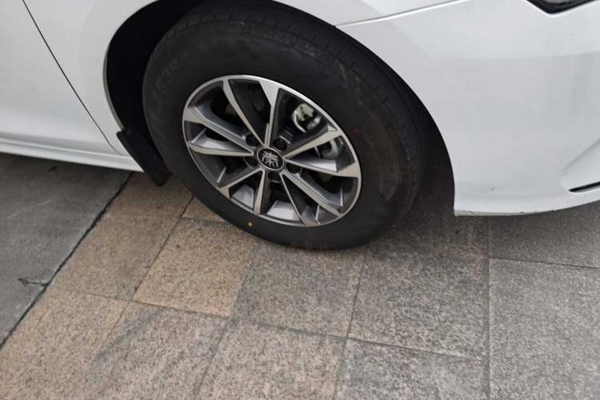 Used BYD Qin PLUS 2024 HONOR Edition DM-i 55KM Leading Model Exterior 1