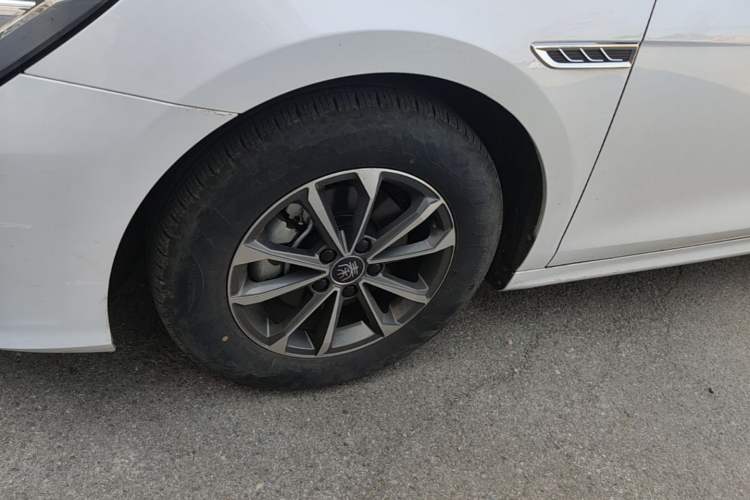 Used BYD Qin PLUS 2024 HONOR Edition DM-i 55KM Leading Model Exterior 1