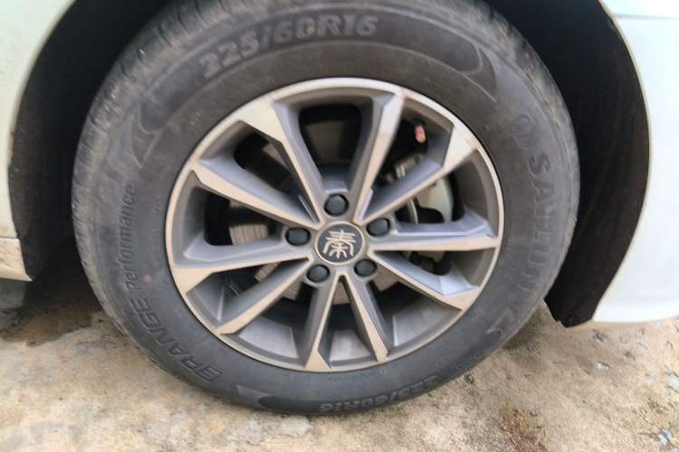 Used BYD Qin PLUS 2024 HONOR Edition DM-i 55KM Leading Model Exterior 1