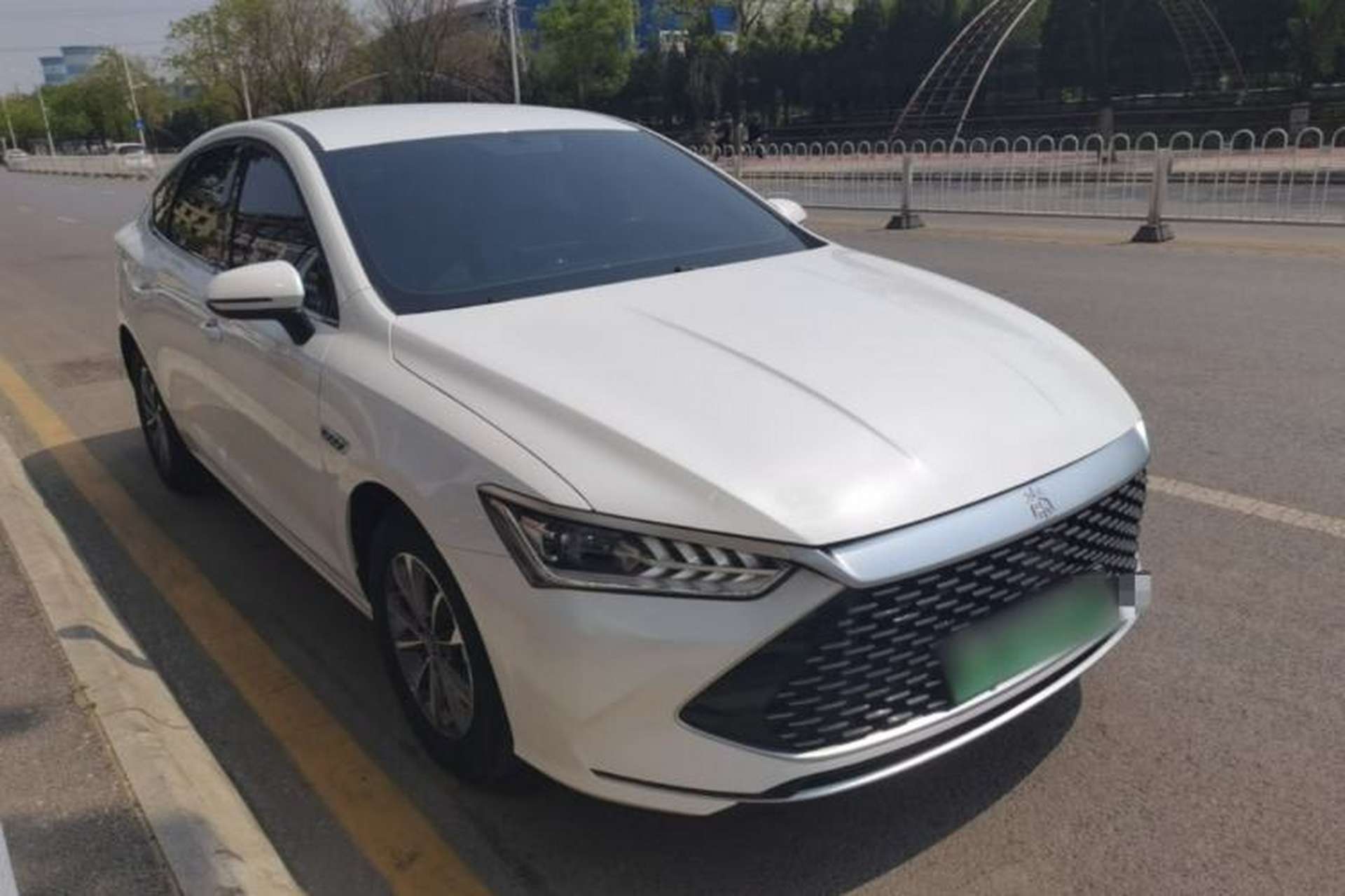 Used BYD Qin PLUS 2024 HONOR Edition DM-i 55KM Leading Model Exterior 1