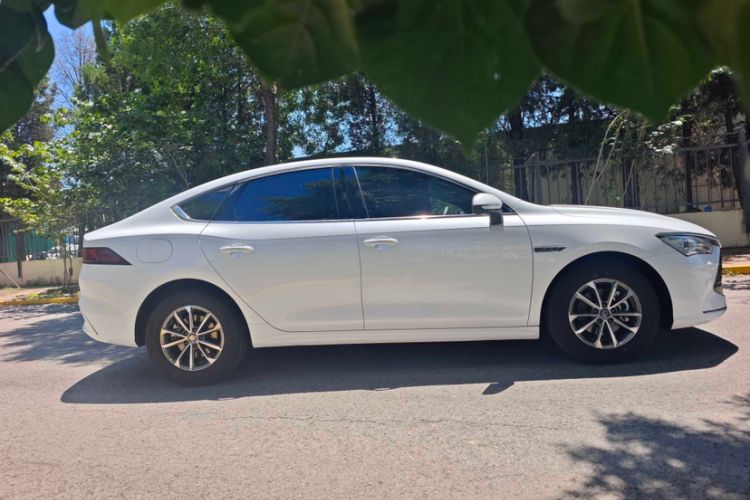 Used BYD Qin PLUS 2024 HONOR Edition DM-i 55KM Leading Model Exterior 2