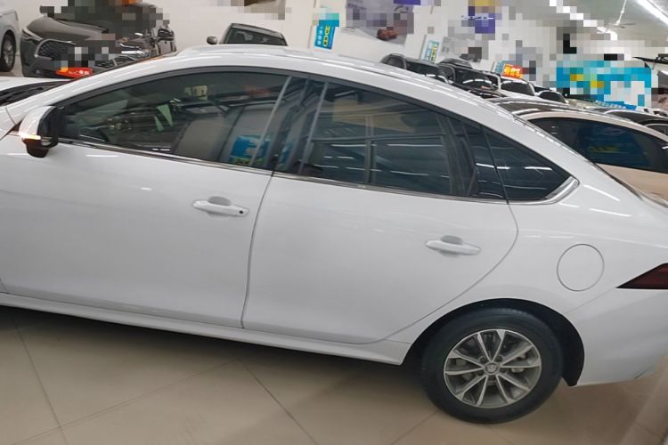 Used BYD Qin PLUS 2024 HONOR Edition DM-i 55KM Leading Model Exterior 2