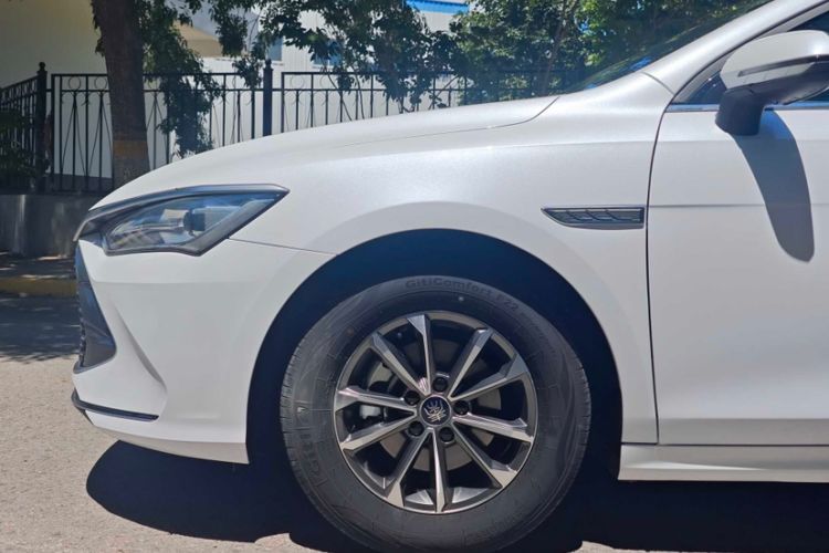 Used BYD Qin PLUS 2024 HONOR Edition DM-i 55KM Leading Model Exterior 3