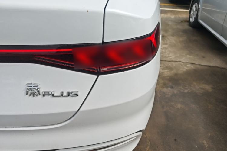 Used BYD Qin PLUS 2024 Honor Edition EV 420KM Beyond Model Exterior 3