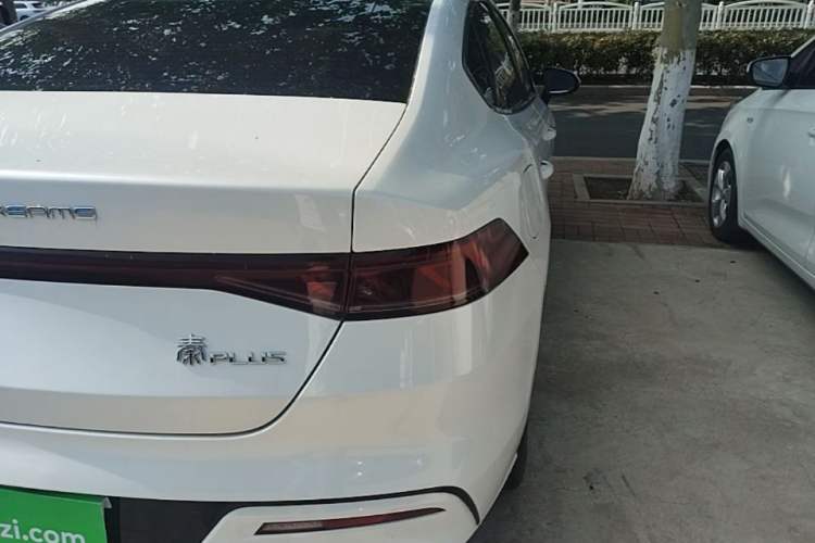 Used BYD Qin PLUS 2024 Honor Edition EV 510KM Leading Model Exterior 3