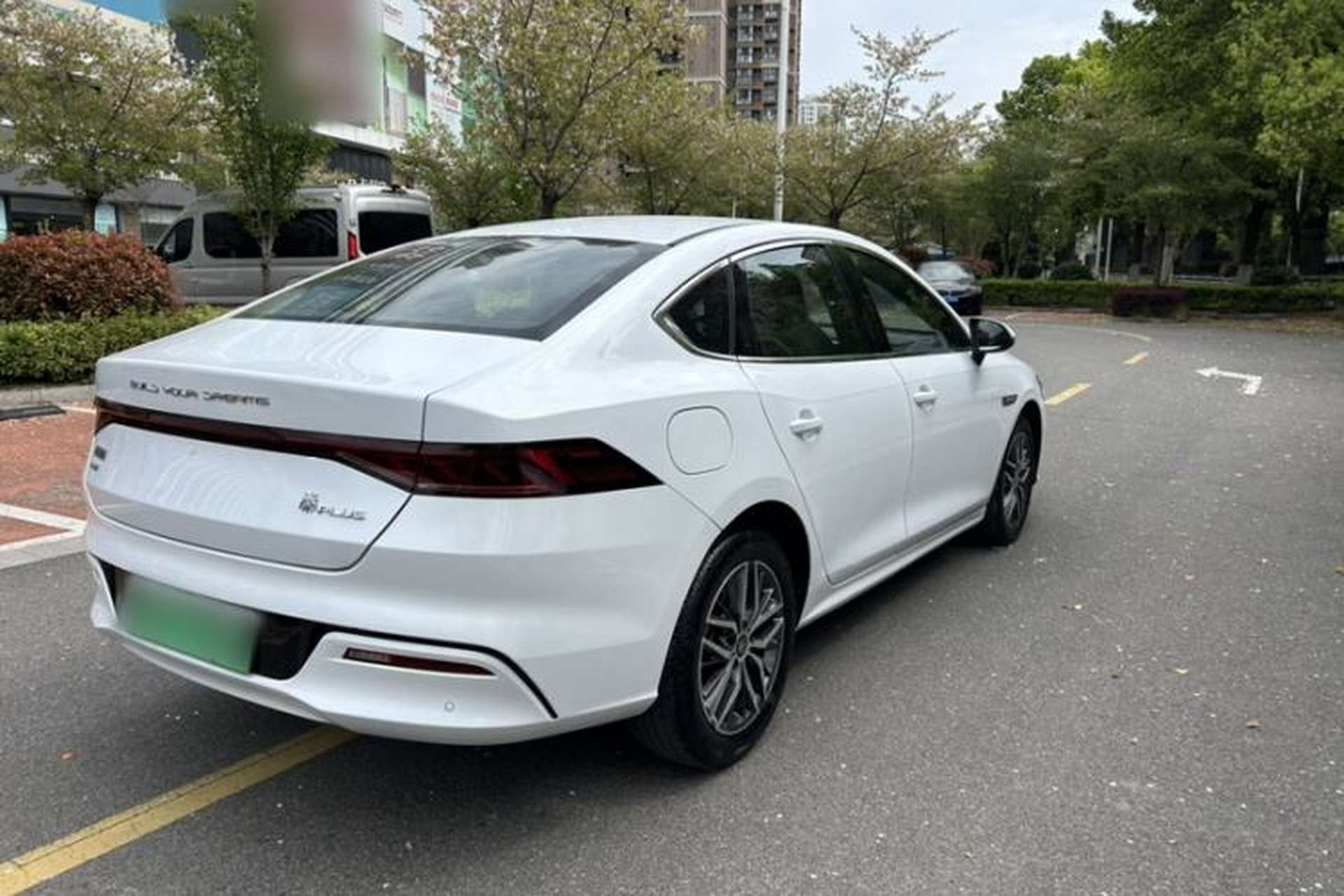 Used BYD Qin PLUS 2024 HONOR Edition DM-i 55KM Beyond Model Exterior 3