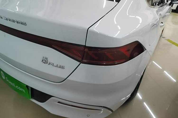Used BYD Qin PLUS 2024 HONOR Edition DM-i 55KM Leading Model Exterior 3