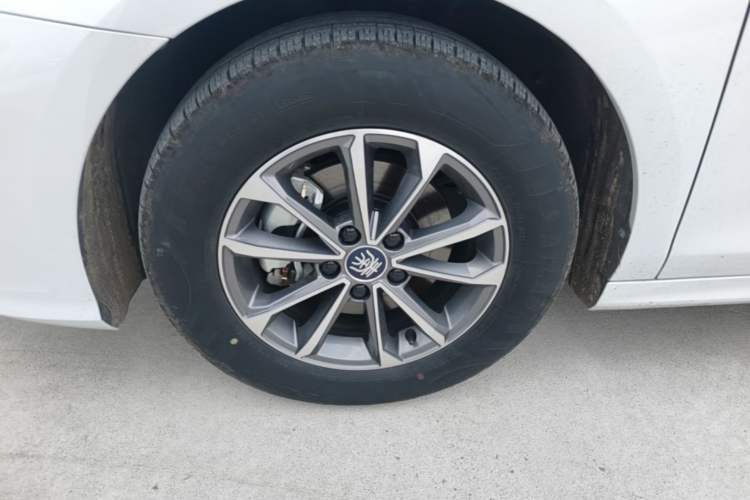 Used BYD Qin PLUS 2024 HONOR Edition DM-i 55KM Leading Model Exterior 4