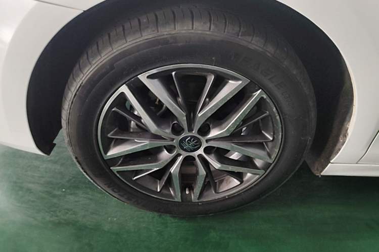 Used BYD Qin PLUS 2024 Honor Edition EV 510KM Leading Model Exterior 4