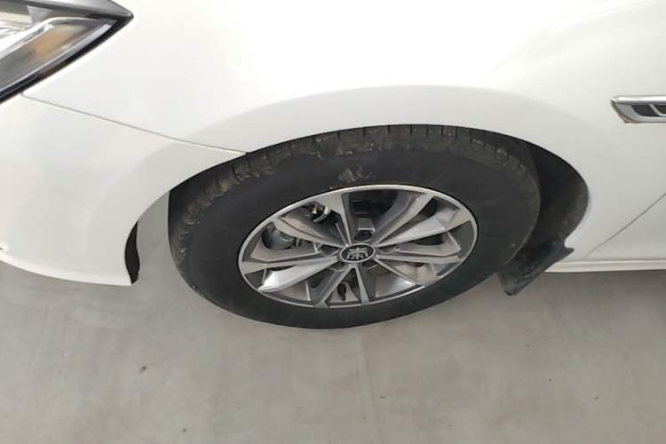 Used BYD Qin PLUS 2024 HONOR Edition DM-i 55KM Leading Model Exterior 4