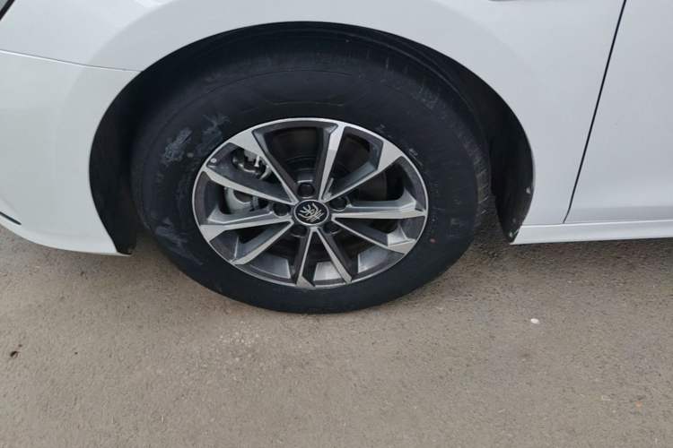 Used BYD Qin PLUS 2024 HONOR Edition DM-i 55KM Leading Model Exterior 4