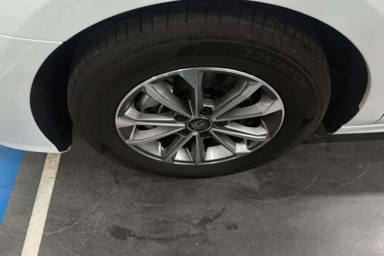 Used BYD Qin PLUS 2024 HONOR Edition DM-i 55KM Leading Model Exterior 4