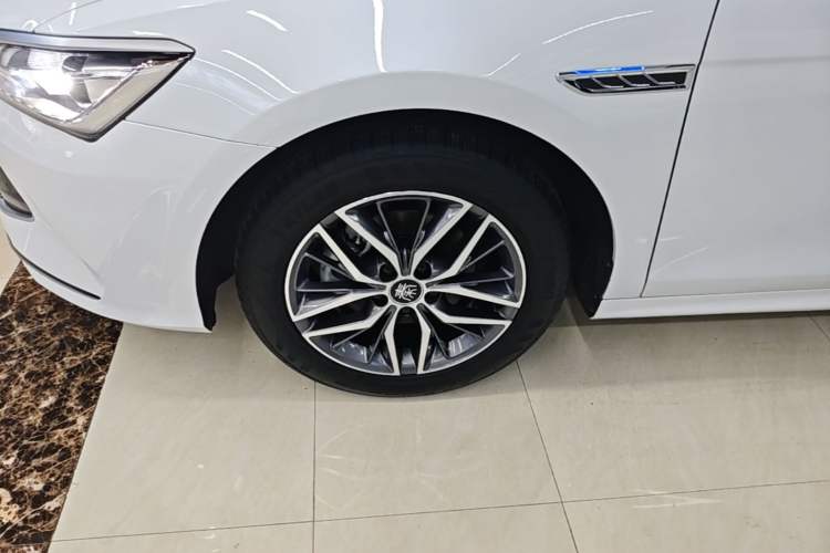 Used BYD Qin PLUS 2024 HONOR Edition DM-i 120KM Beyond Model Exterior 4